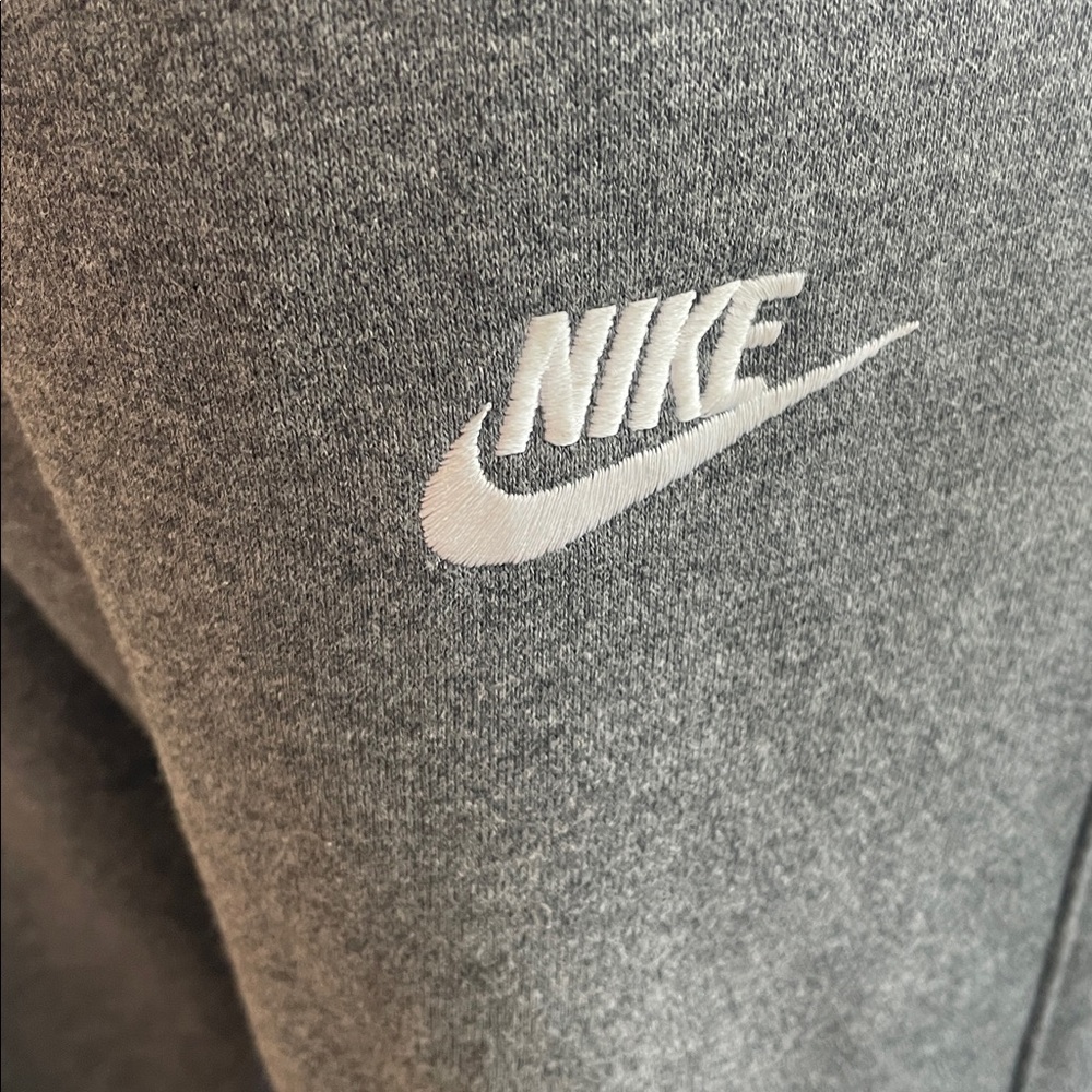 Nike Big Kid’s Fleece Joggers. Drawstring waist. Snap  pocket. Comfortable. Gray - Picture 2 of 10